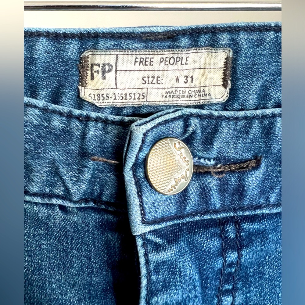 Free People 16.5” flat Super Soft Distressed Skinny Jeans